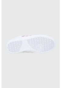 adidas Originals Buty skórzane H04021 kolor biały. Nosek buta: okrągły. Zapięcie: sznurówki. Kolor: biały. Materiał: skóra. Obcas: na obcasie. Wysokość obcasa: niski