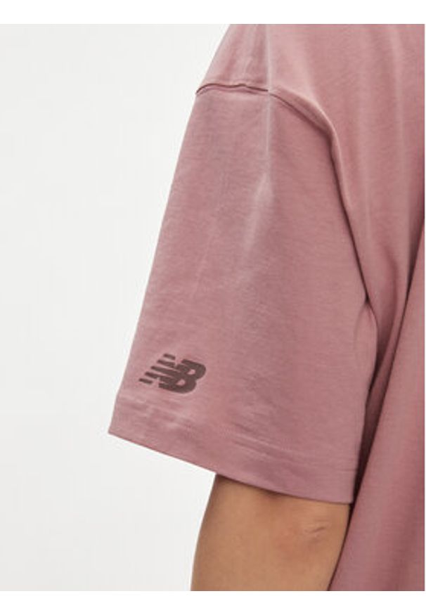 New Balance T-Shirt WT41519 Różowy Oversize. Kolor: różowy. Materiał: bawełna