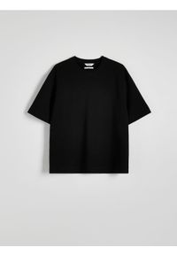 Reserved - Gładki T-shirt boxy - czarny. Kolor: czarny. Materiał: dzianina, bawełna. Wzór: gładki
