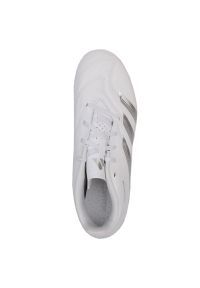 Adidas - Buty piłkarskie adidas Predator Club FxG M IG7758 białe. Zapięcie: sznurówki. Kolor: biały. Materiał: syntetyk. Sport: piłka nożna