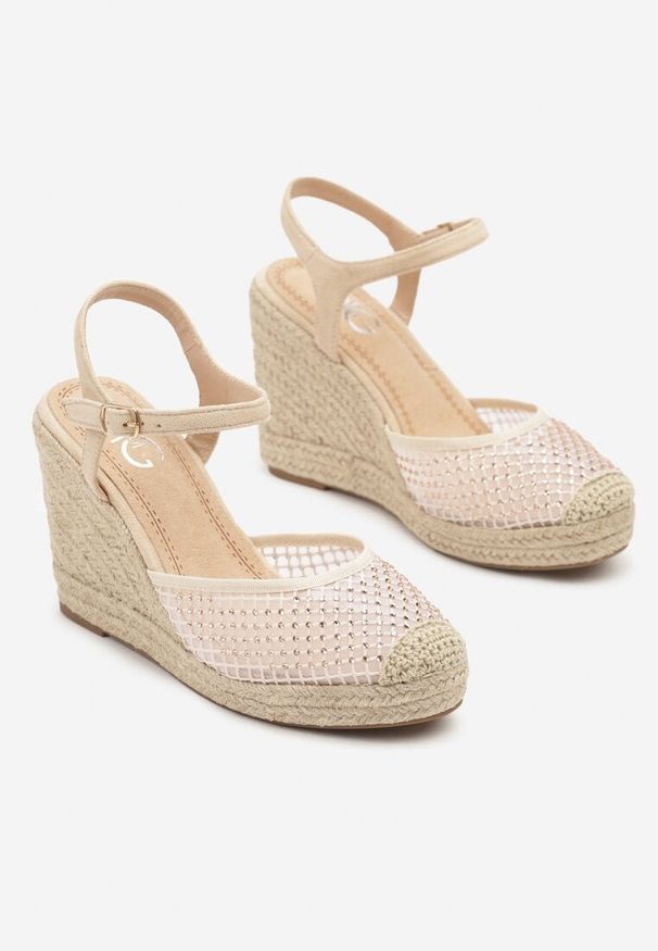 Renee - Beżowe Sandały Typu Espadryle z Siateczki na Plecionym Koturnie Froltewi. Okazja: na co dzień. Kolor: beżowy. Obcas: na koturnie. Styl: casual