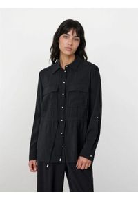 Sinsay - Koszula z kieszeniami cargo i wiązaniem w talii - czarny. Kolor: czarny #1