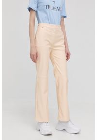 Pinko spodnie damskie kolor beżowy proste high waist. Okazja: na co dzień. Stan: podwyższony. Kolor: beżowy. Materiał: materiał. Styl: casual