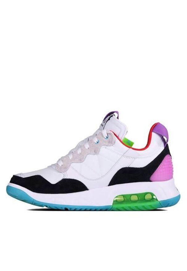 Buty do chodzenia męskie Nike Air Jordan Ma2 Greatest Gift. Kolor: biały. Materiał: materiał, syntetyk. Szerokość cholewki: normalna. Model: Nike Air Jordan. Sport: turystyka piesza