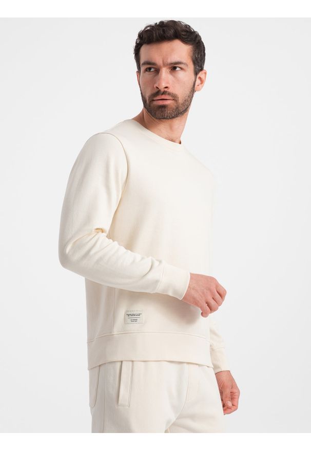 Ombre Clothing - Męski dresowy komplet bluza + spodnie – kremowy V11 - Rozmiar: XXL. Okazja: na co dzień. Kolor: kremowy. Materiał: dresówka. Wzór: jednolity, aplikacja. Styl: casual, klasyczny