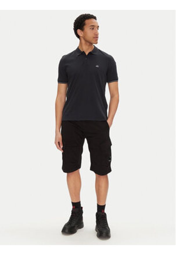 C.P. Company Polo 18CMPL130A006263G Czarny Regular Fit. Typ kołnierza: polo. Kolor: czarny. Materiał: bawełna