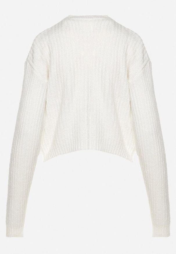 Born2be - Jasnobeżowy Sweter o Pudełkowym Kroju z Prążkowanym Tłoczeniem Omelis. Okazja: na co dzień. Kolor: beżowy. Materiał: prążkowany. Długość rękawa: długi rękaw. Długość: długie. Styl: casual, elegancki