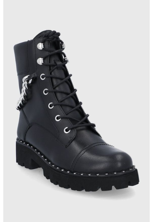 Steve Madden Botki skórzane Gandaria damskie kolor czarny na słupku lekko ocieplone. Nosek buta: okrągły. Zapięcie: sznurówki. Kolor: czarny. Materiał: skóra. Obcas: na słupku. Wysokość obcasa: średni