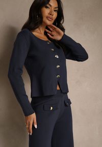 Renee - Granatowy Elegancki Komplet z Dzianiny z Wiskozą Kardigan i Spodnie Delinavea. Kolor: niebieski. Materiał: dzianina, wiskoza. Wzór: aplikacja #2