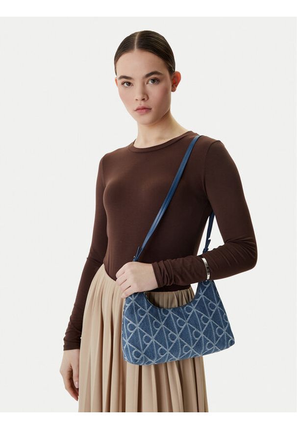 Calvin Klein Torebka Emblem Aop Denim Shoulder Bag LV04F3431G Niebieski. Kolor: niebieski