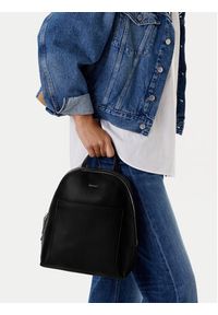 Calvin Klein Plecak Ck Must Dome Backpack LV04F3224G Czarny. Kolor: czarny. Materiał: skóra #4