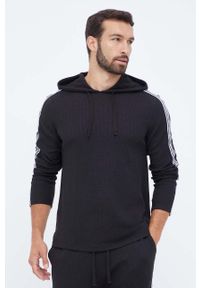 Michael Kors bluza lounge kolor czarny z kapturem z aplikacją. Typ kołnierza: kaptur. Kolor: czarny. Materiał: dzianina. Wzór: aplikacja #1