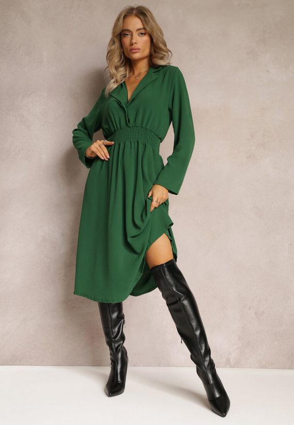 Renee - Zielona Koszulowa Sukienka Midi z Gumką w Pasie Natelin. Kolor: zielony. Typ sukienki: koszulowe. Styl: elegancki. Długość: midi