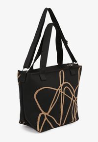 Born2be - Czarna Torebka Shopperka w Abstrakcyjny Wzór z Dodatkowym Paskiem na Ramię Oberina. Kolor: czarny. Styl: casual. Rodzaj torebki: na ramię