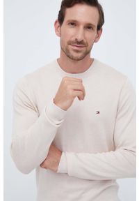 TOMMY HILFIGER - Tommy Hilfiger sweter z domieszką kaszmiru kolor beżowy lekki. Kolor: beżowy. Materiał: kaszmir. Styl: klasyczny #4