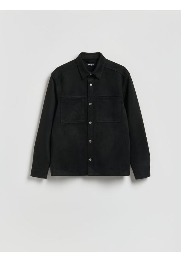 Reserved - Kurtka koszulowa z imitacji zamszu - czarny. Kolor: czarny. Materiał: zamsz