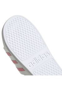 Adidas - Klapki adidas Adilette Aqua W GZ5237 białe. Kolor: biały. Materiał: syntetyk. Sezon: lato. Styl: wakacyjny #8