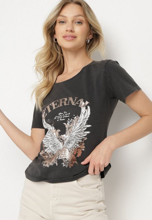 Born2be - Czarny T-shirt z Bawełny z Nadrukiem Erenova. Okazja: na co dzień. Kolor: czarny. Materiał: bawełna. Wzór: nadruk. Styl: klasyczny, casual