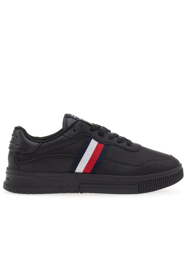 TOMMY HILFIGER - Buty Tommy Hilfiger Supercup Stripes Leather FM0FM04824-0GQ - czarne. Zapięcie: sznurówki. Kolor: czarny. Materiał: guma, skóra, nylon, kauczuk, poliester. Szerokość cholewki: normalna