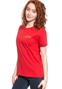 Lee - LEE T SHIRT DAMSKI CHEST LOGO TEE WARP RED L43ZFEKG 112109773. Wzór: nadruk