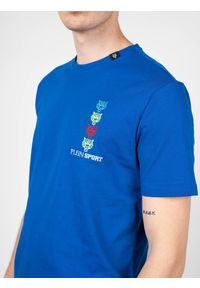 Plein Sport T-shirt | TIPS1135 | Mężczyzna | Niebieski. Okazja: na co dzień. Kolor: niebieski. Materiał: bawełna. Wzór: aplikacja, nadruk. Styl: sportowy