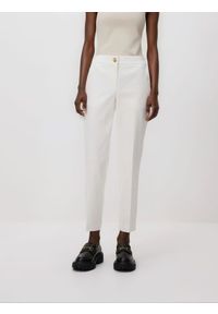 Reserved - Spodnie w kant z bawełną - biały. Kolor: biały. Materiał: bawełna #1