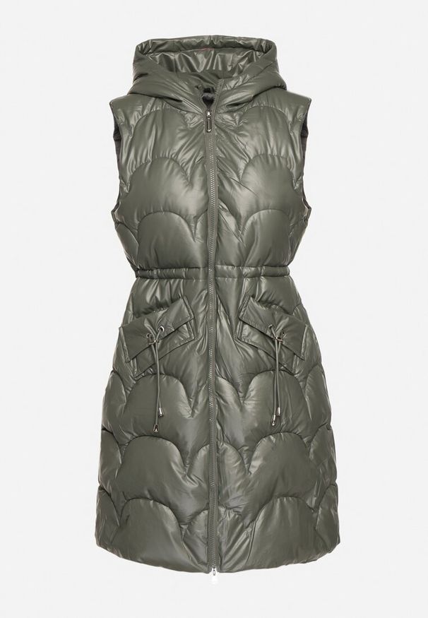 Born2be - Jasnozielona Pikowana Kamizelka Bezrękawnik z Kapturem Zapinana na Zamek Amitri. Typ kołnierza: kaptur. Kolor: zielony. Długość rękawa: bez rękawów