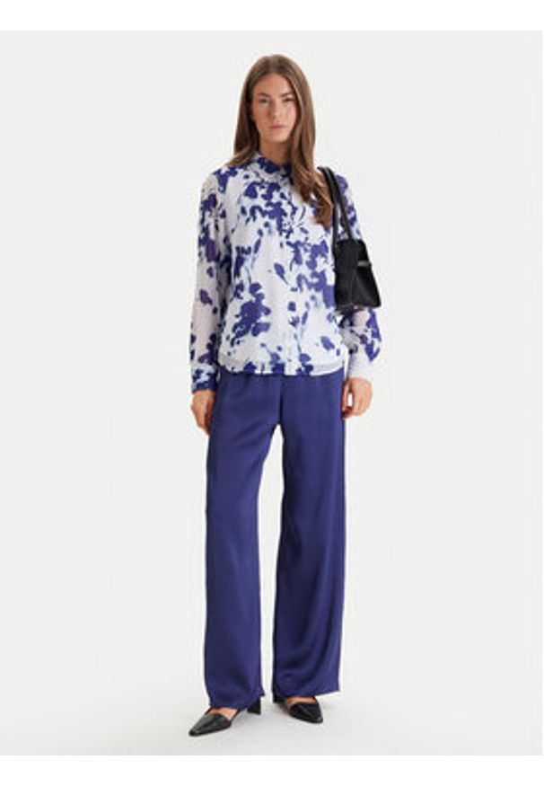 Calvin Klein Spodnie materiałowe LV044F611G Granatowy Regular Fit. Kolor: niebieski. Materiał: syntetyk
