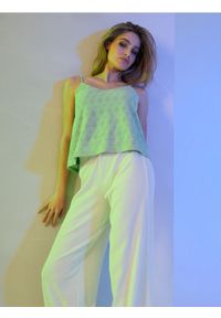 Sinsay - Strukturalne spodnie wide leg - kremowy. Kolor: kremowy #1