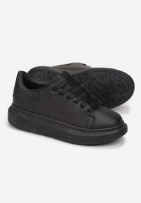 Born2be - Czarne Sneakersy Sondos. Nosek buta: okrągły. Kolor: czarny. Materiał: skóra ekologiczna. Szerokość cholewki: normalna. Obcas: na platformie #3