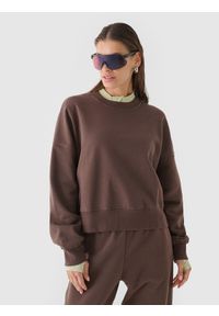 4f - 4F Bluza dresowa oversize nierozpinana bez kaptura damska - brązowa XXL. Okazja: na co dzień. Typ kołnierza: bez kaptura. Kolor: brązowy. Materiał: dresówka. Wzór: gładki, ze splotem. Styl: klasyczny, sportowy, casual