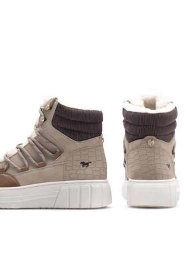 Mustang Sneakersy 1446-601 Beżowy. Kolor: beżowy. Materiał: materiał