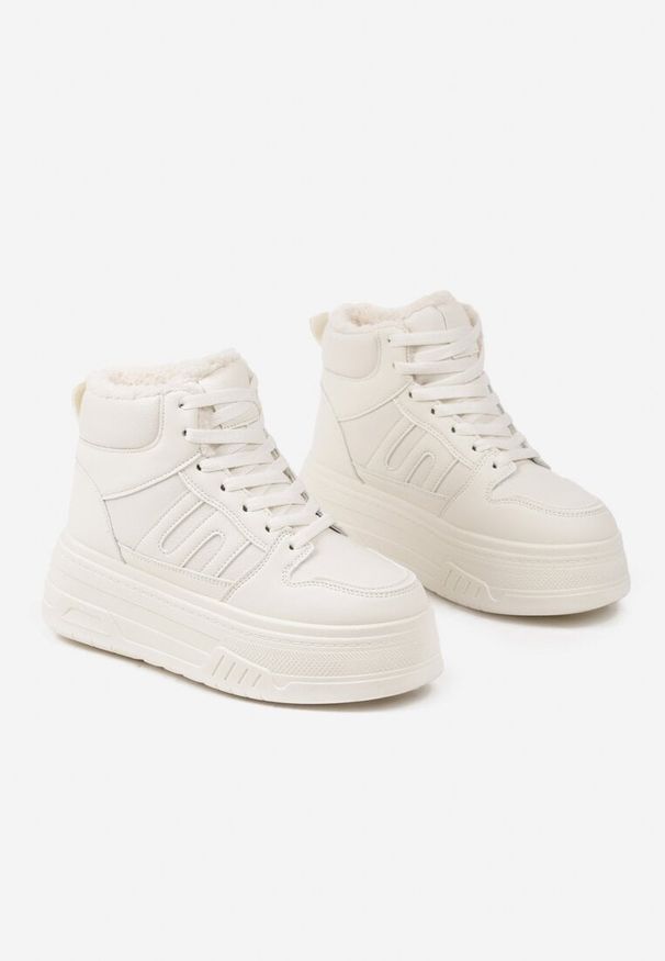 Renee - Beżowe Sneakersy na Platformie Mocno Ocieplane Futerkiem Lealwen. Okazja: na co dzień. Nosek buta: okrągły. Zapięcie: sznurówki. Kolor: beżowy. Materiał: futro. Sezon: zima. Obcas: na platformie. Wysokość obcasa: średni