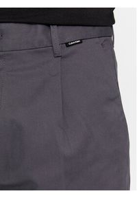 Calvin Klein Spodnie garniturowe Modern Twill Tapered Pleat K10K111490 Szary Slim Fit. Kolor: szary. Materiał: bawełna #5
