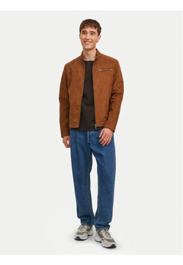Jack & Jones Kurtka z imitacji skóry Rocky 12147218 Brązowy Regular Fit. Kolor: brązowy. Materiał: skóra