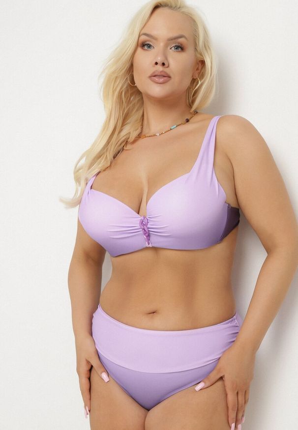 Born2be - Jasnofioletowe Bikini Majtki Figi i Biustonosz z Ozdobnym Marszczeniem Linaronia. Kolekcja: plus size. Kolor: fioletowy. Wzór: haft