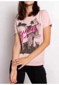 Koszulka damska Guess Paula Tee (W1GI0KJA900-F68V). Kolor: różowy. Materiał: jeans, denim, materiał. Sezon: lato #3