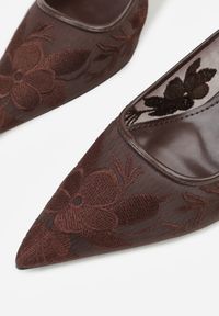 Born2be - Brązowe Sandały na Szpilce z Haftowanym Wzorem Iphiserris. Zapięcie: sprzączka. Kolor: brązowy. Materiał: jeans. Wzór: haft. Obcas: na szpilce. Styl: klasyczny #2