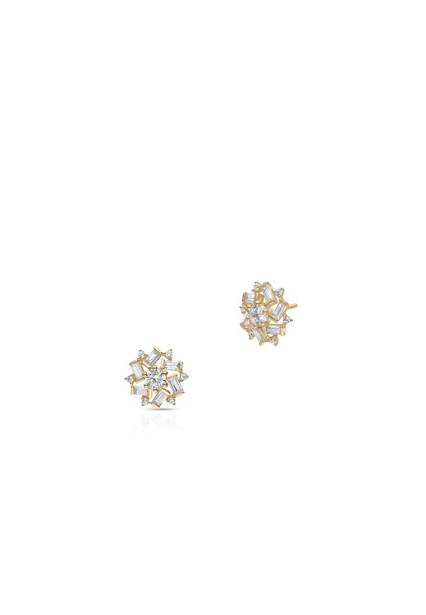 W.KRUK - Kolczyki złote z cyrkoniami. Materiał: złote. Kolor: złoty. Wzór: kwiaty. Kamień szlachetny: cyrkonia