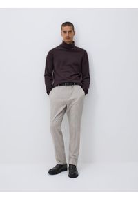 Reserved - Spodnie chino slim z wiskozą - szary. Kolor: szary. Materiał: wiskoza #1
