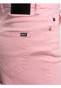 Big-Star - Szorty damskie jeansowe z surowym wykoŅczeniem Alice 869. Kolor: różowy. Materiał: jeans