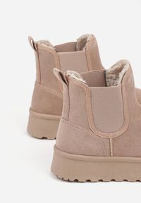 Renee - Ciemnobeżowe Śniegowce na Platformie Typu Sztyblety Ahelina. Okazja: na co dzień. Kolor: beżowy. Materiał: jeans. Obcas: na platformie. Styl: casual #2