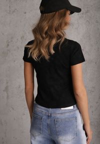 Renee - Czarny T-shirt z Bawełny Ozdobiony Sercem z Cyrkonii Amythera. Okazja: na co dzień. Kolor: czarny. Materiał: bawełna. Wzór: aplikacja. Styl: sportowy, casual, elegancki #6