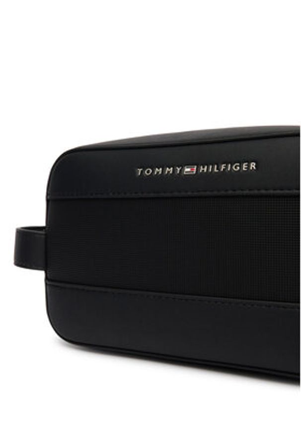 TOMMY HILFIGER - Tommy Hilfiger Kosmetyczka Th Foundation Washbag AM0AM14161 Czarny. Kolor: czarny. Materiał: skóra