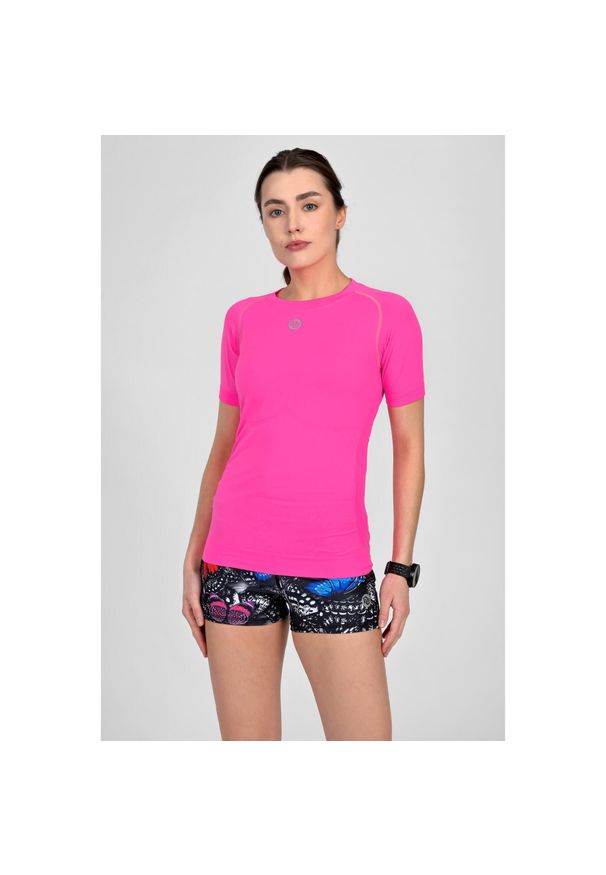 NESSI SPORTSWEAR - Koszulka z krótkim rękawem sportowa damska Nessi Sportswear Ultra. Kolor: różowy. Długość rękawa: krótki rękaw. Długość: krótkie