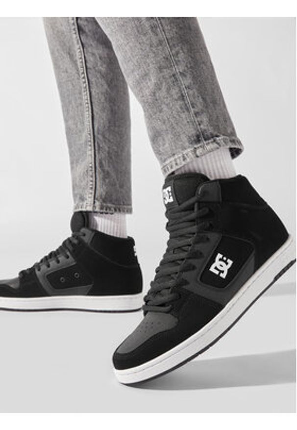 DC Shoes Sneakersy Manteca 4 Hi ADYS100743 Czarny. Kolor: czarny. Materiał: skóra