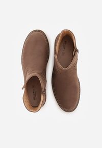 Renee - Jasnobrązowe Ażurowe Botki na Płaskiej Podeszwie ze Skórzaną Wkładką Terilara. Okazja: na co dzień. Kolor: brązowy. Materiał: skóra. Wzór: ażurowy. Obcas: na płaskiej podeszwie. Styl: casual #4