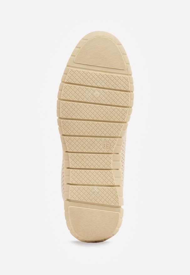 Renee - Beżowe Tenisówki Pasquier. Okazja: na co dzień. Zapięcie: bez zapięcia. Kolor: beżowy. Materiał: jeans. Szerokość cholewki: normalna. Wzór: gładki. Obcas: na płaskiej podeszwie. Styl: casual, sportowy