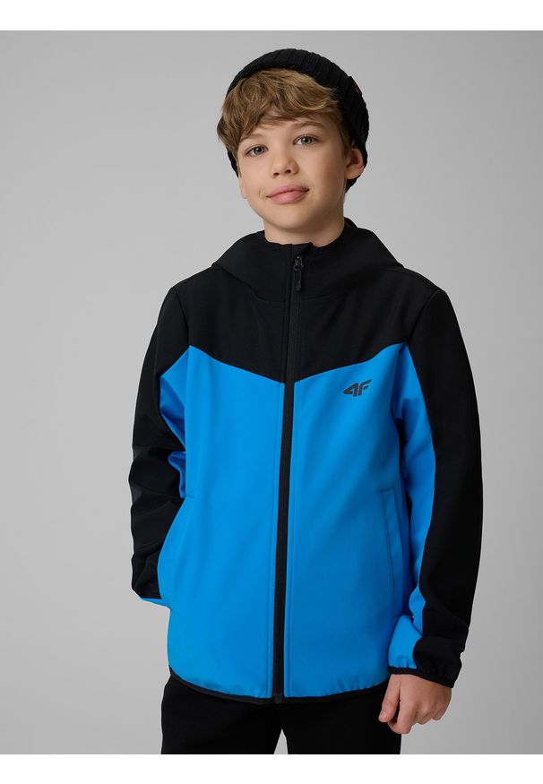 4f - 4F Kurtka softshell wiatroodporna membrana 5000 chłopięca - niebieska 158 (12-13 lat). Okazja: na spacer, na co dzień, na uczelnię. Kolor: niebieski. Materiał: softshell. Sezon: lato. Styl: casual