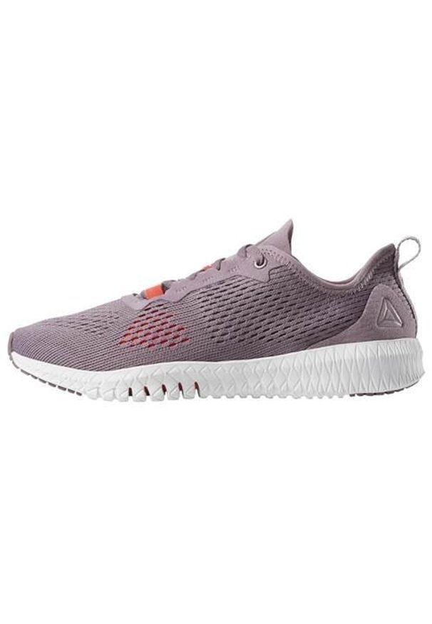 Buty treningowe damskie Reebok Flexagon Training. Zapięcie: sznurówki. Kolor: fioletowy. Materiał: guma, syntetyk, tkanina, materiał. Szerokość cholewki: normalna